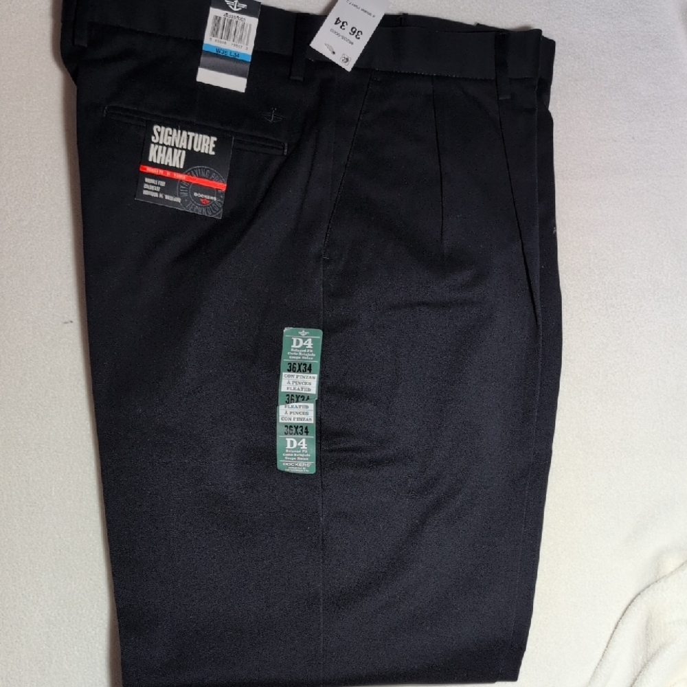 Dockers Men's Navy Blue Dress Pants